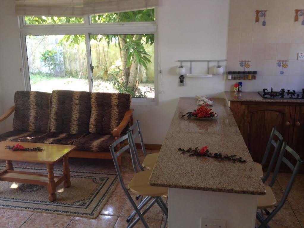 Вилла Marl Self Catering Pointe La Rue Экстерьер фото