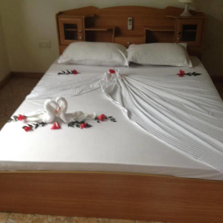 Вилла Marl Self Catering Pointe La Rue Экстерьер фото